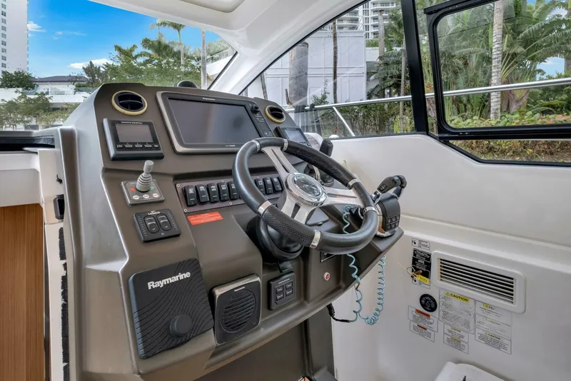 Slide: The Image of 2016 Azimut 43 - 4557803