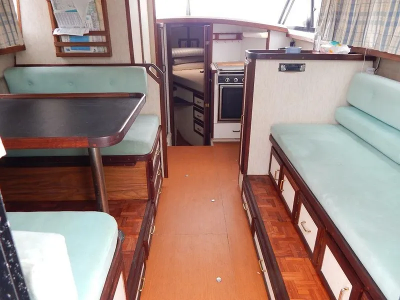 Slide: The Image of Carver Yachts Mariner 2897 1983 - 4564792