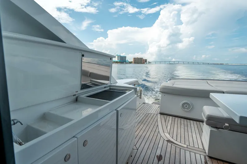 Slide: The Image of Pershing 80 2010 - 4561979