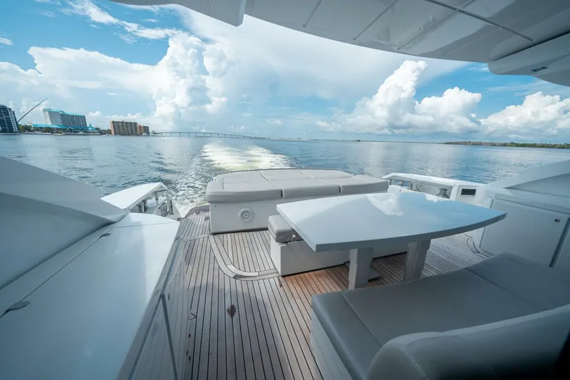 Slide: The Image of Pershing 80 2010 - 4561980