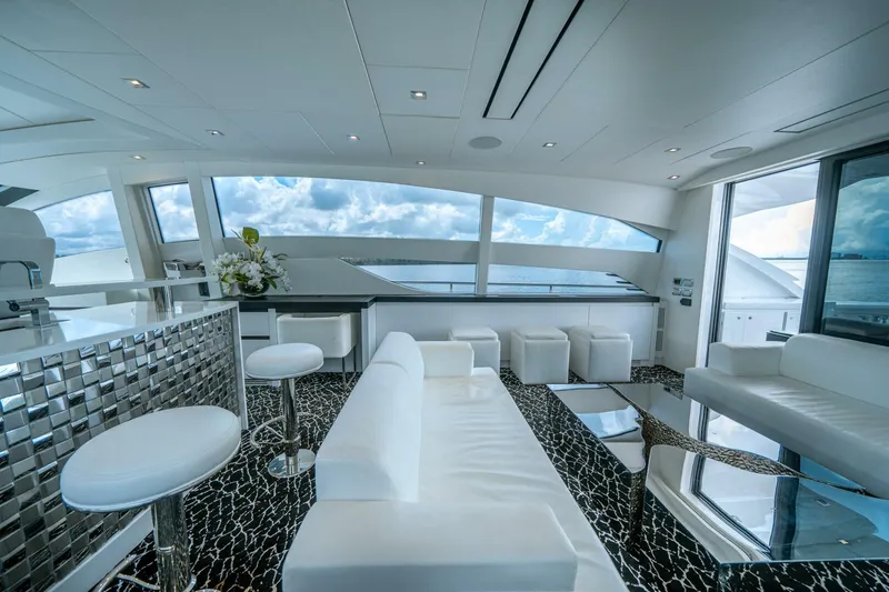 Slide: The Image of Pershing 80 2010 - 4561990