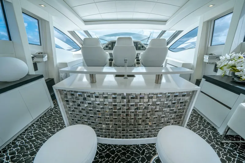 Slide: The Image of Pershing 80 2010 - 4561995