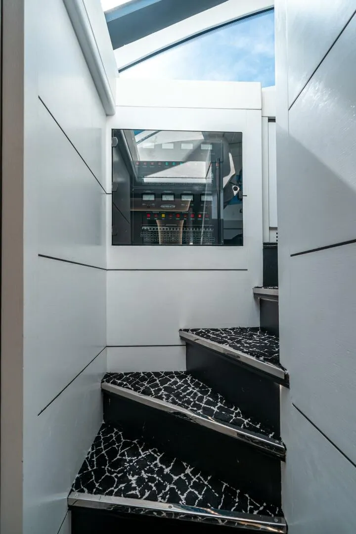 Slide: The Image of Pershing 80 2010 - 4562018