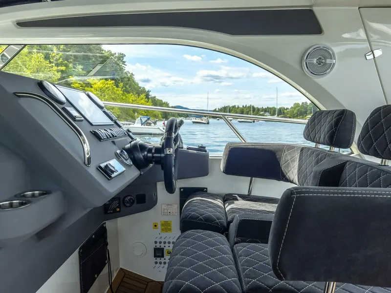 Slide: The Image of Marex 310 Sun Cruiser 2026 - 4562223