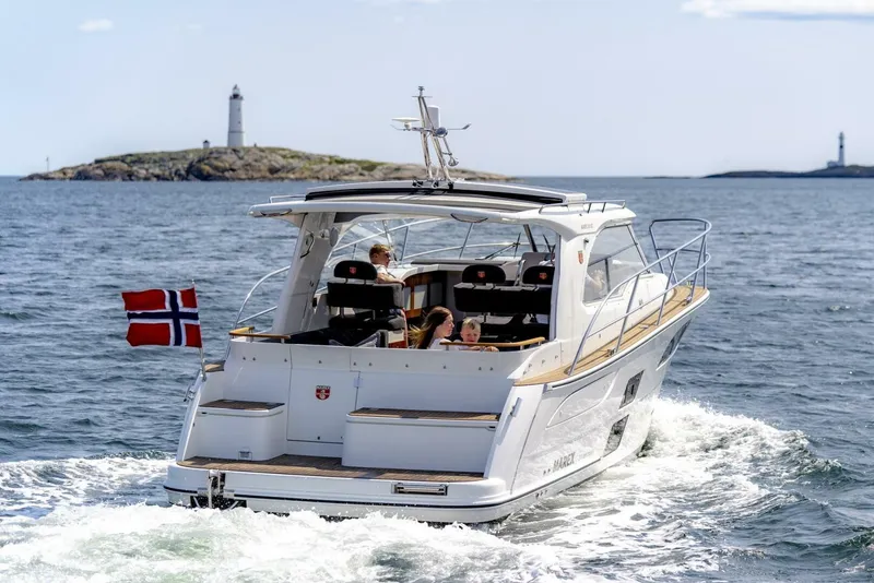 Slide: The Image of Marex 310 Sun Cruiser 2026 - 4562189