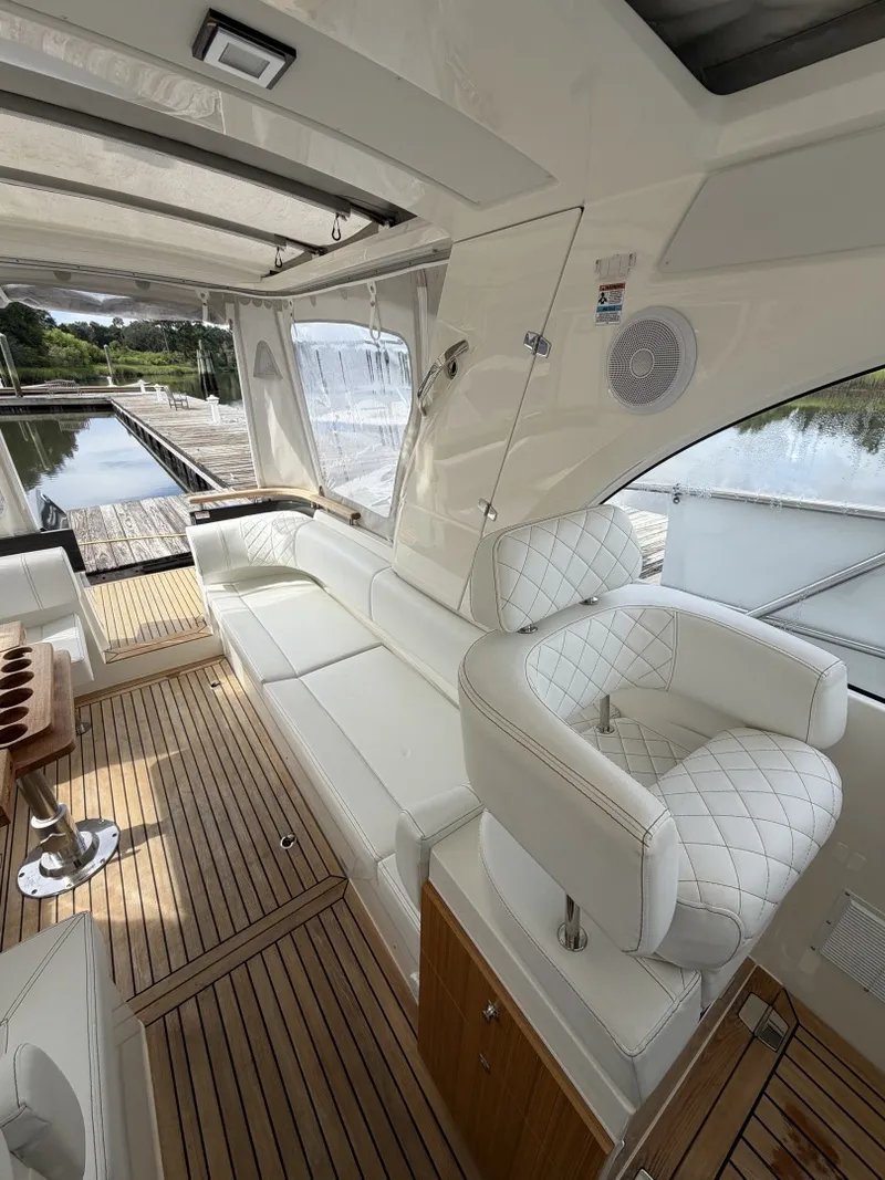 Slide: The Image of Marex 310 Sun Cruiser 2026 - 7288187