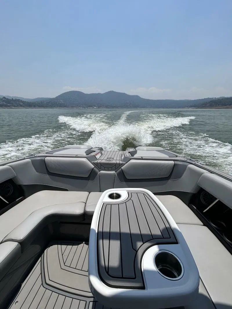 Slide: The Image of Nautique Super Air Nautique GS22 2020 - 4562200