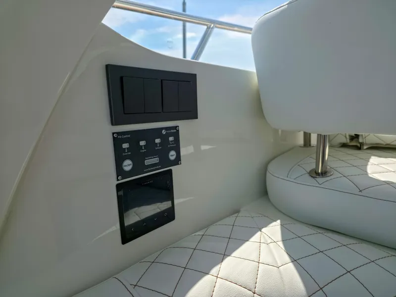 Slide: The Image of Marex 310 Sun Cruiser 2026 - 6062042