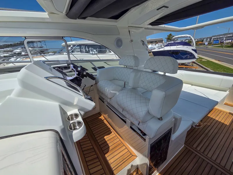 Slide: The Image of Marex 310 Sun Cruiser 2026 - 6062054