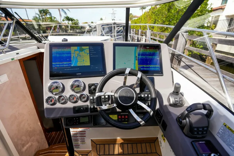 Slide: The Image of Marex 360 Cabriolet Cruiser 2026 - 5059039