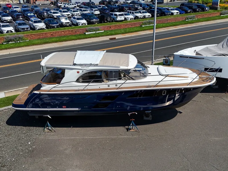 The Image of Marex 360 Cabriolet Cruiser 2026 - 7145553