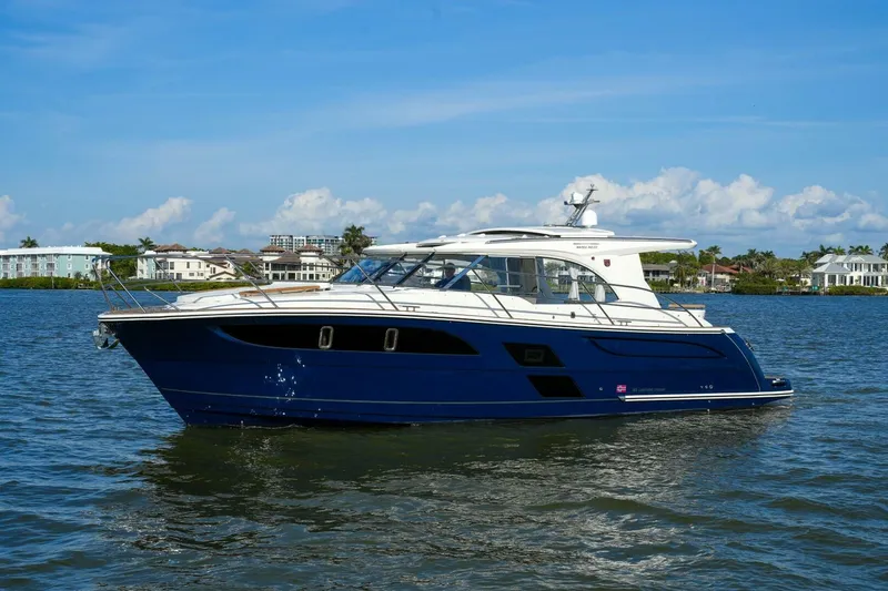 Slide: The Image of Marex 360 Cabriolet Cruiser 2026 - 5058992