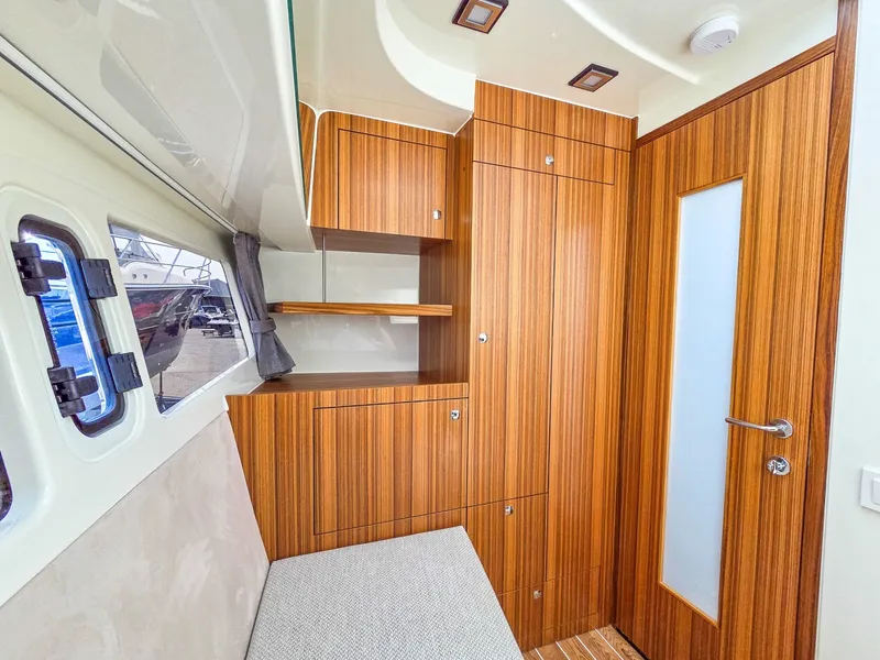 Slide: The Image of Marex 375 2027 - 7452081
