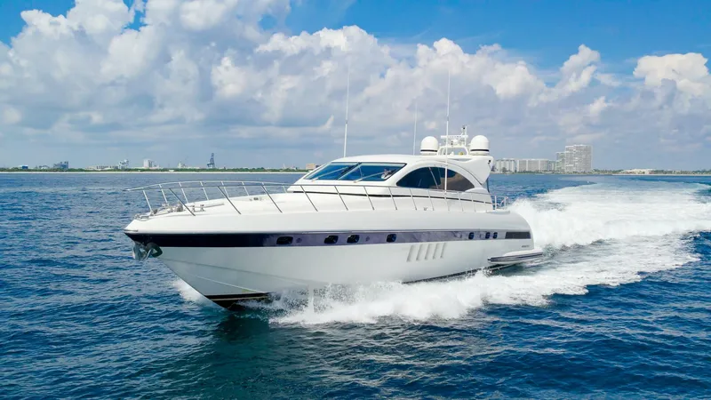 Slide: The Image of Mangusta 72 2001 - 4564525