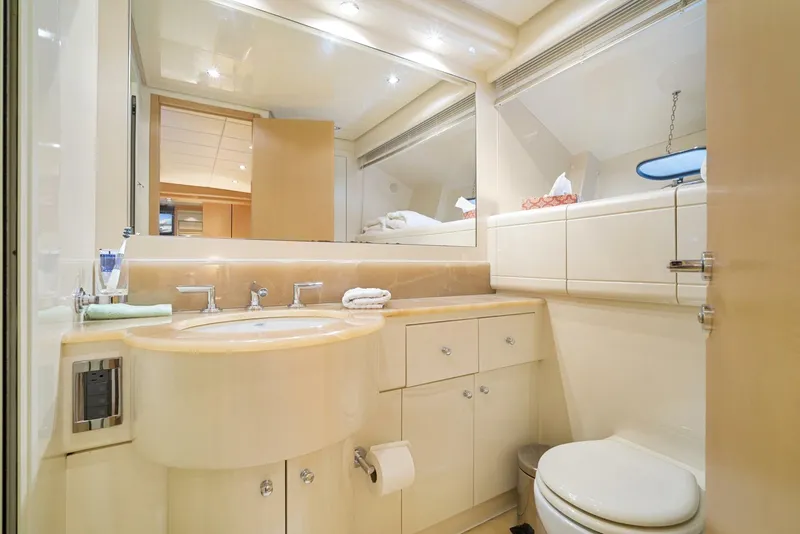 Slide: The Image of Mangusta 72 2001 - 4564636