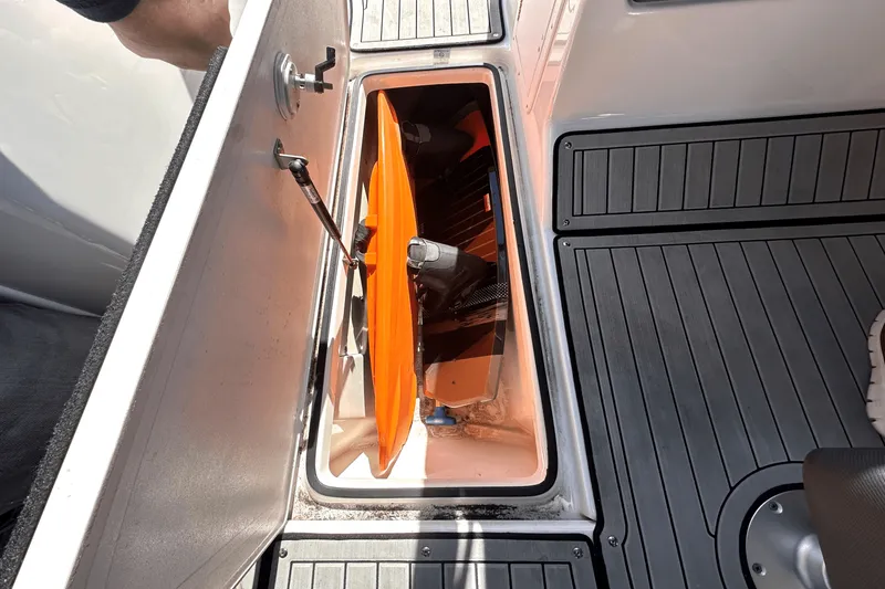 Slide: The Image of Yamaha 242 SE LIMITED 2020 - 20