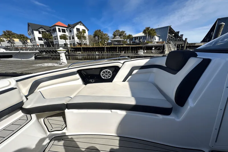 Slide: The Image of Yamaha 242 SE LIMITED 2020 - 23