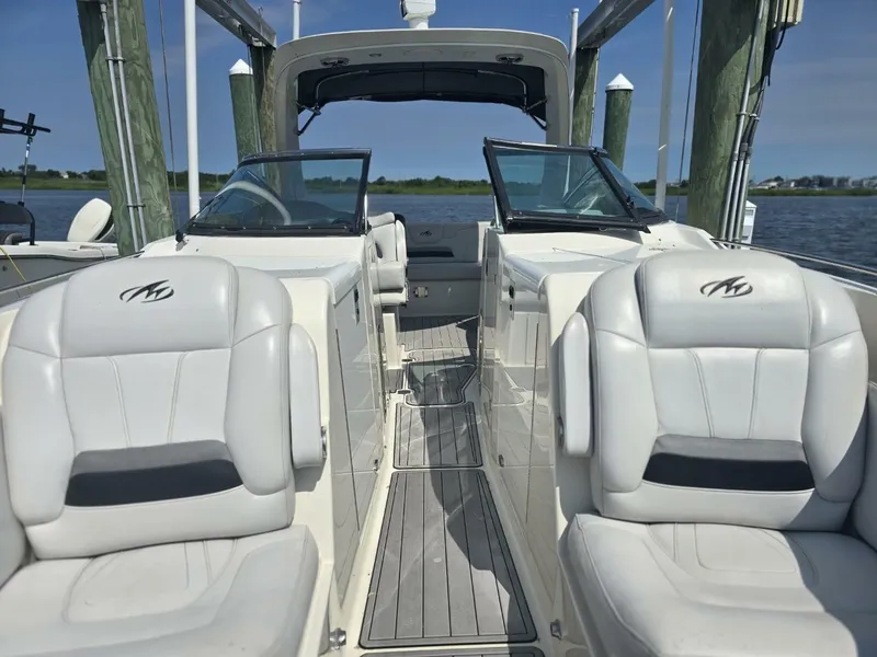 Slide: The Image of Monterey 328 2011 - 5079390