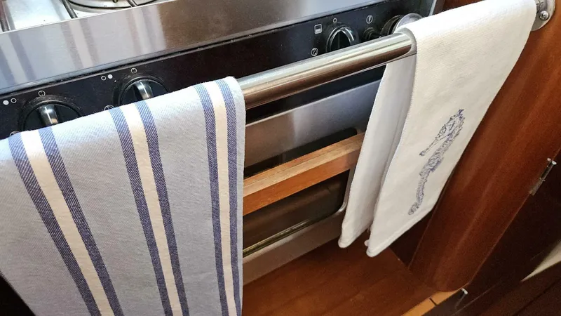 Slide: The Image of Beneteau Limited Edition 411 2002 - 4568328