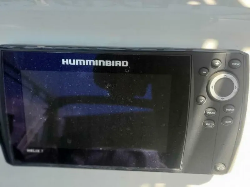 Slide: The Image of Lexington 521 TRITOON 2022 - 4568215