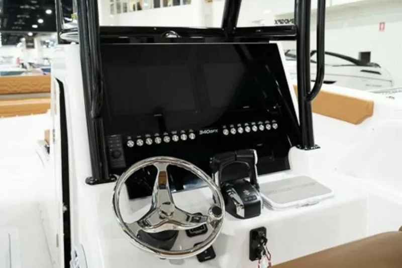 Slide: The Image of Twin Vee 340 GFX CC 2023 - 4568811