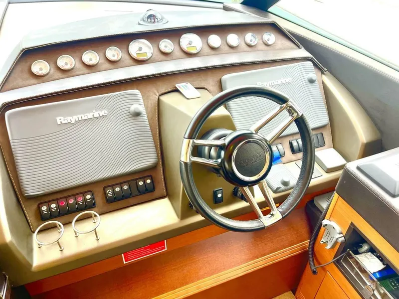 Slide: The Image of Prestige 620 2013 - 4628475