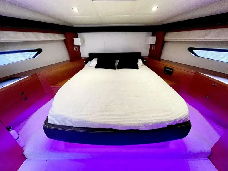 Slide: The Image of Prestige 620 2013 - 4628481