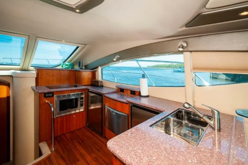 Slide: The Image of  2006 47 Cruisers Galley - 4570830