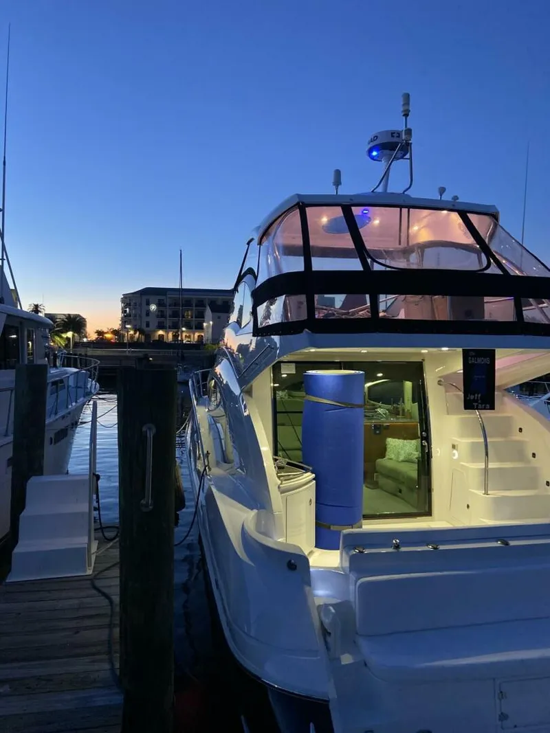 Slide: The Image of  2006 47 Cruisers Port Transom - 4571780