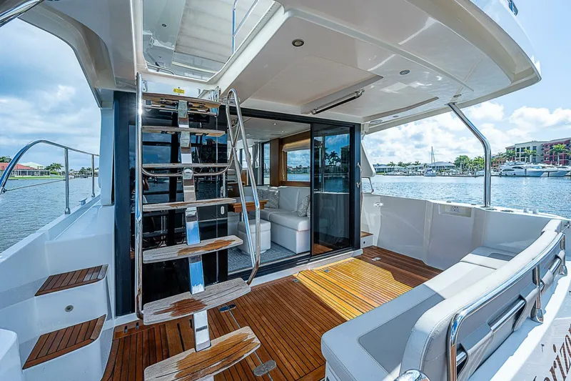 Slide: The Image of Beneteau Swift Trawler 47 2020 - 4570903