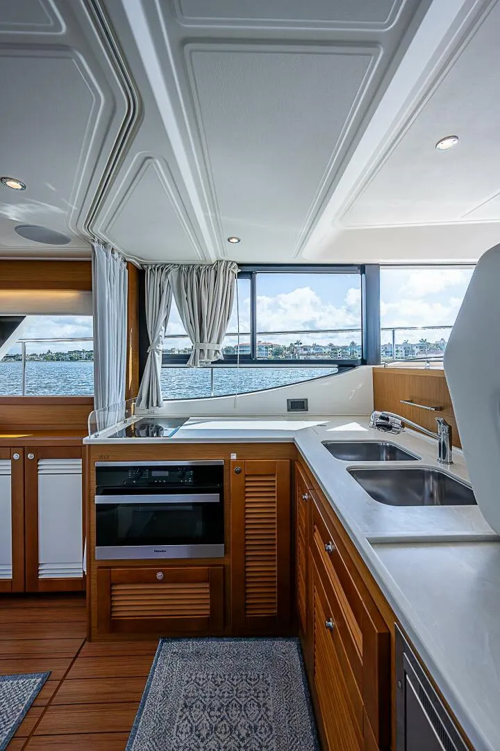 Slide: The Image of Beneteau Swift Trawler 47 2020 - 4570946