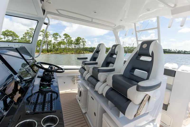 Slide: The Image of 2016 42' Metal Shark 42 Fearless Pretty Work Rear Seating - 4571073
