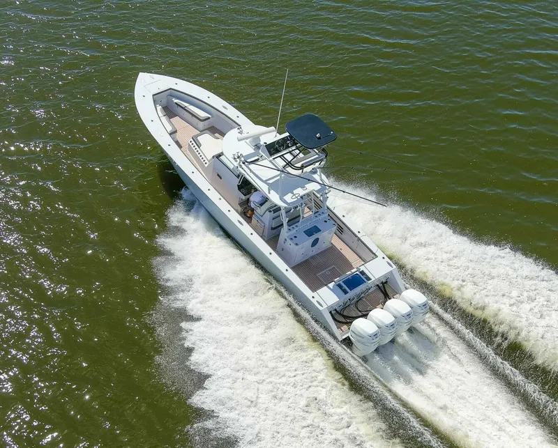 Slide: The Image of 2016 42' Metal Shark 42 Fearless Pretty Work Overview - 4571081