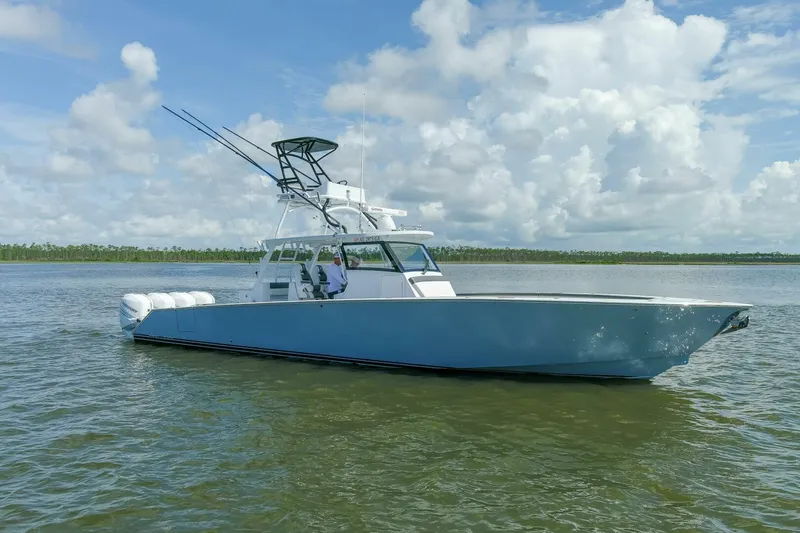 Slide: The Image of 2016 42'Metal Shark 42 Fearless Pretty Work Starboard Side - 4571097