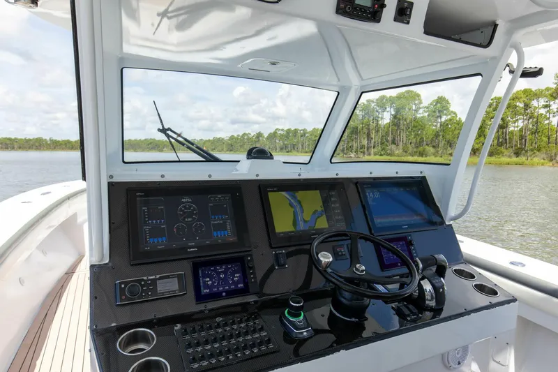 Slide: The Image of 2016 42' Metal Shark 42 Fearless Pretty Work Lower Helm (3) - 4571071