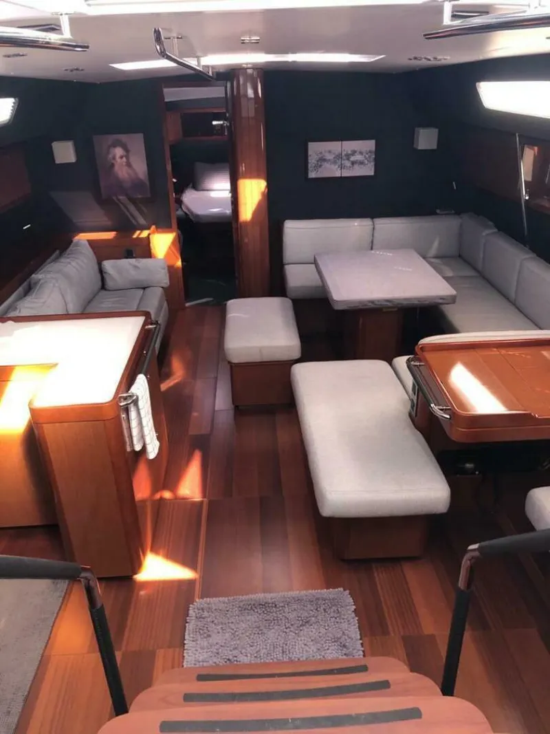 Slide: The Image of Beneteau Oceanis 2017 - 4572283