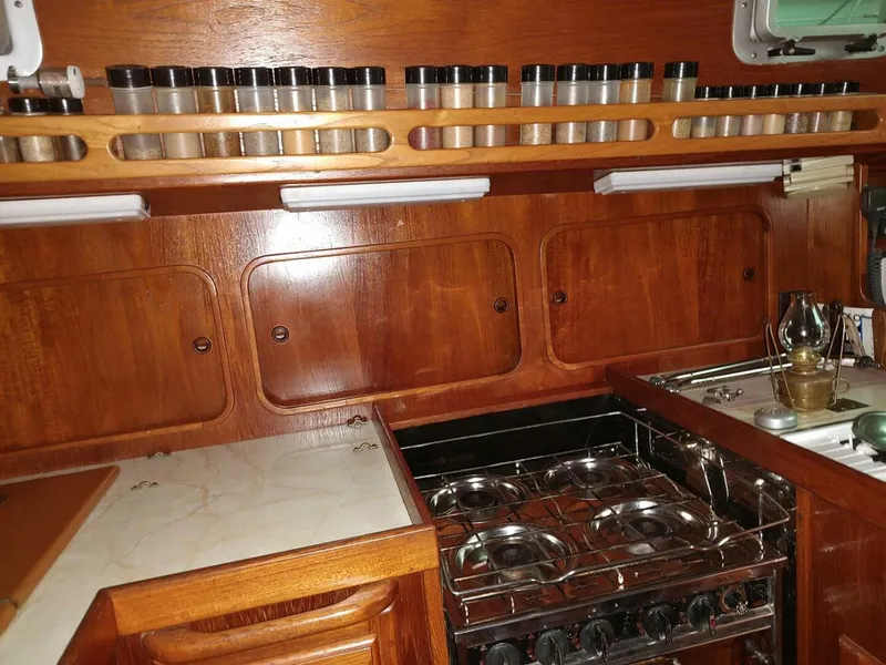 Slide: The Image of Brewer Kaiulani 1988 - 4587038