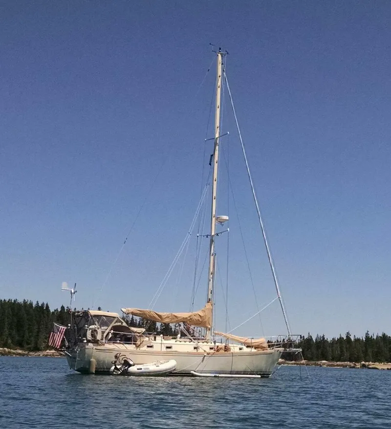 Slide: The Image of 38' Liveaboard Sailboat - 4576737