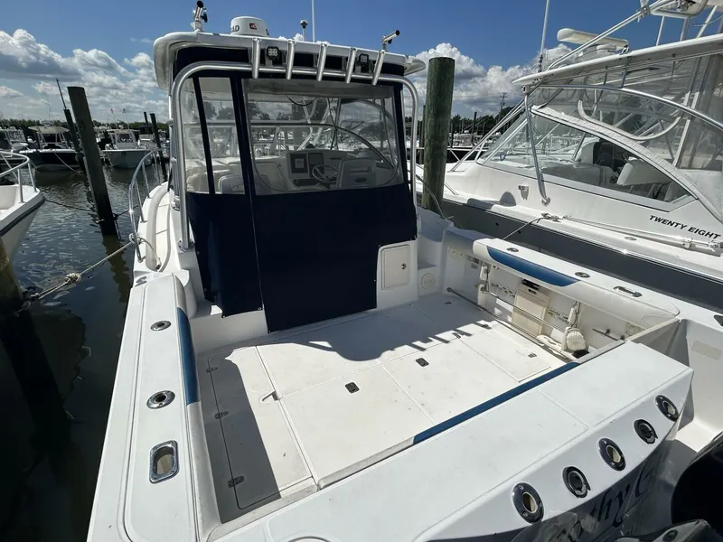 Slide: The Image of Boston Whaler 305 Conquest 2004 - 4574070