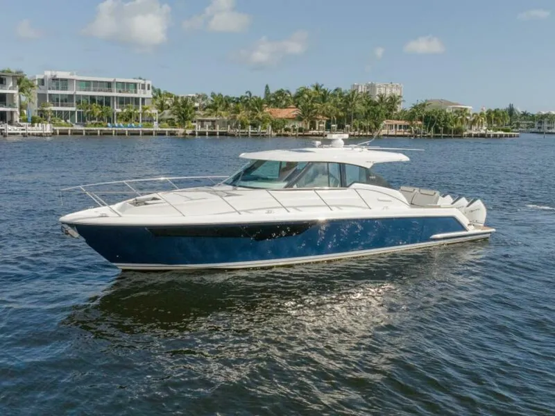 Slide: The Image of Tiara Yachts 43 - Natural Selection - Profile 2021 Tiara Yachts 43 LE - Natural Selection - 4574130