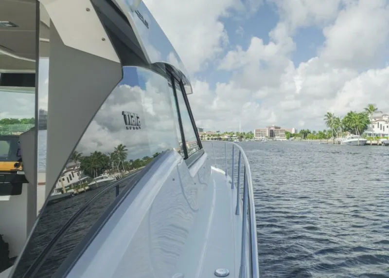 Slide: The Image of Tiara Yachts 43 - Natural Selection - Starboard Side 2021 Tiara Yachts 43 LE - Natural Selection - 4574135