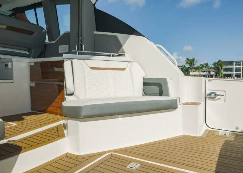 Slide: The Image of Tiara Yachts 43 - Natural Selection - Stern Seat 2021 Tiara Yachts 43 LE - Natural Selection - 4574136
