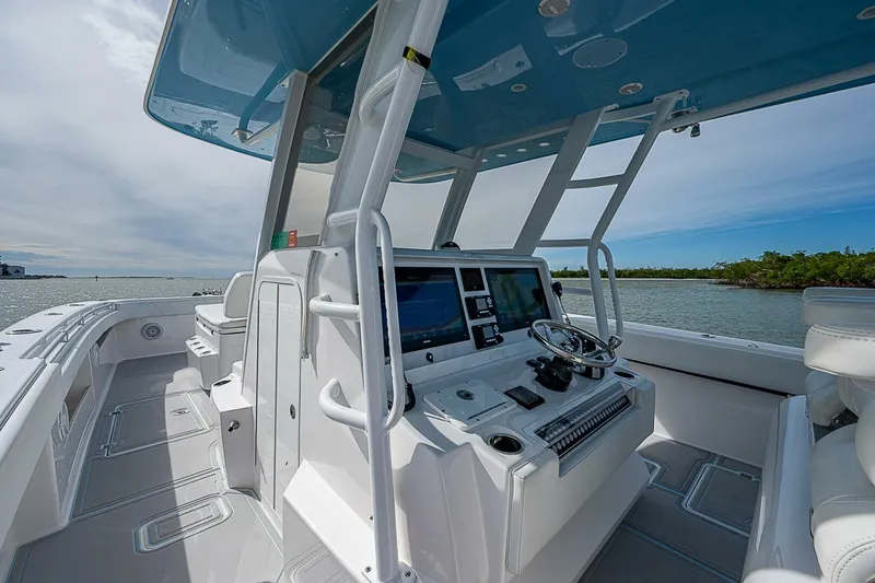 Slide: The Image of Invincible 37 Catamaran 2019 - 4574890