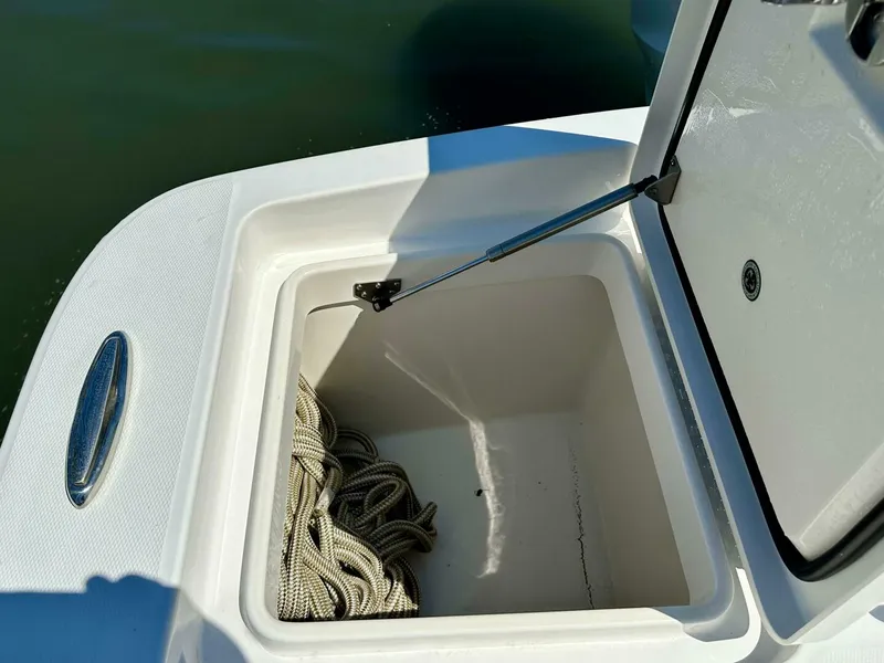 Slide: The Image of Regulator Marine 26XO 2022 - 4575461