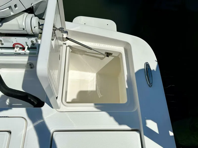 Slide: The Image of Regulator Marine 26XO 2022 - 4575462