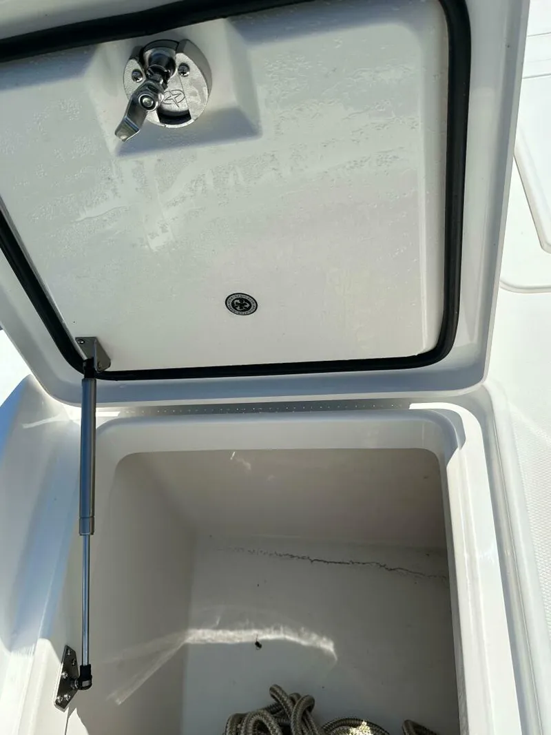 Slide: The Image of Regulator Marine 26XO 2022 - 4575463