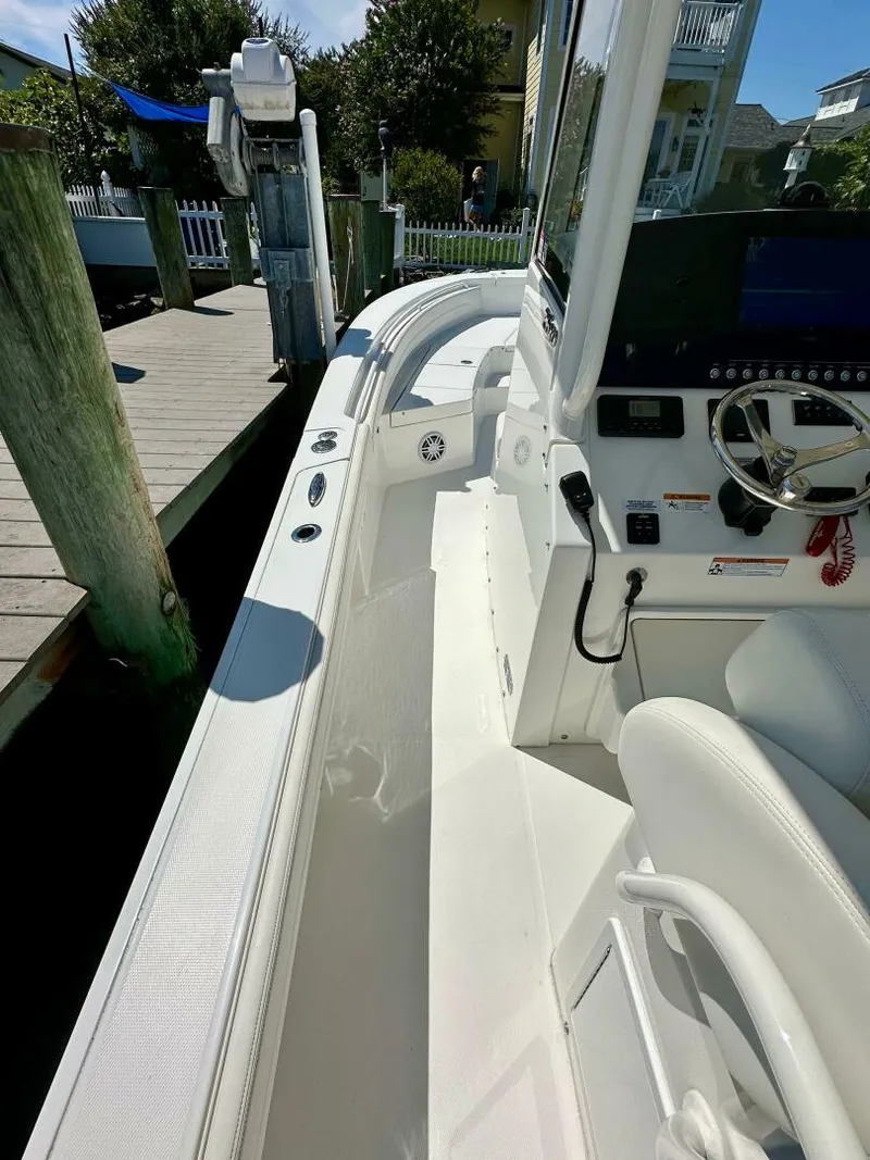 Slide: The Image of Regulator Marine 26XO 2022 - 4575466