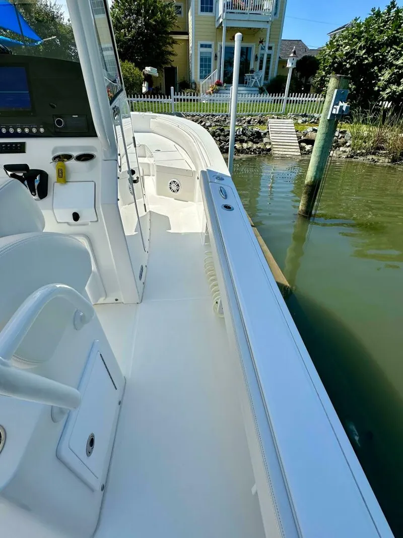 Slide: The Image of Regulator Marine 26XO 2022 - 4575467