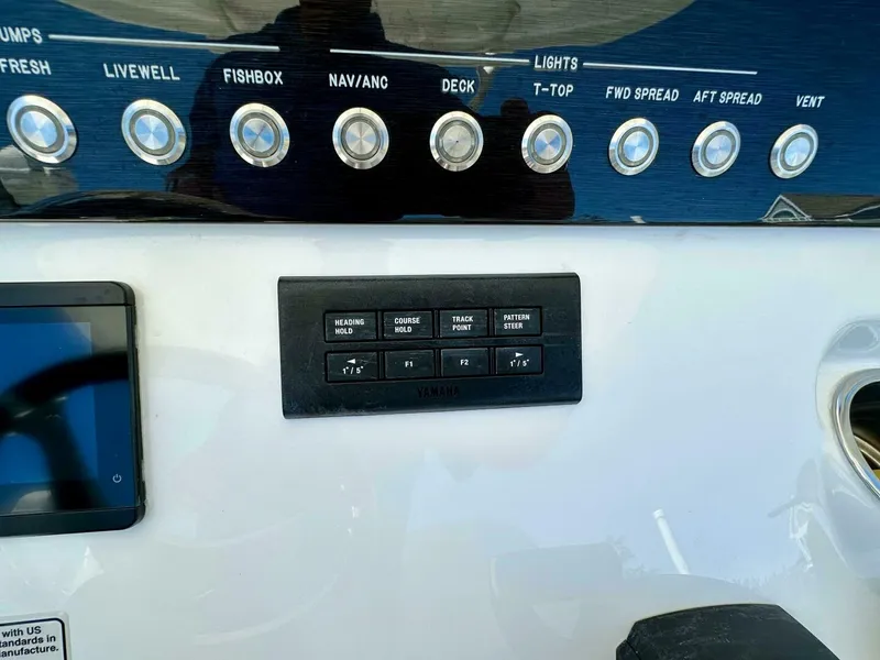 Slide: The Image of Regulator Marine 26XO 2022 - 4575487