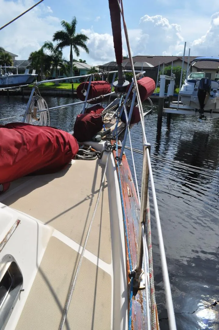 Slide: The Image of Island Packet 35 1989 - 4577100